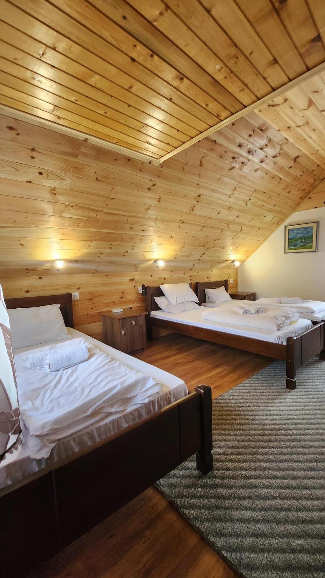 Etno Selo Zminica Hotel Žabljak Værelse billede